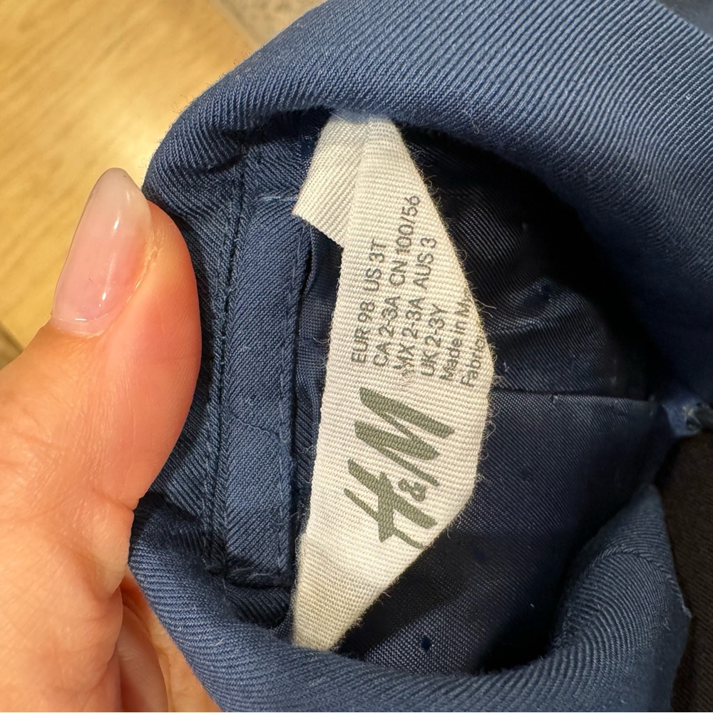 Toddler suit - Picture 3 of 3